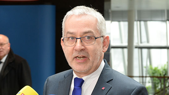 dbb-Verhandlungsführer Willi Russ